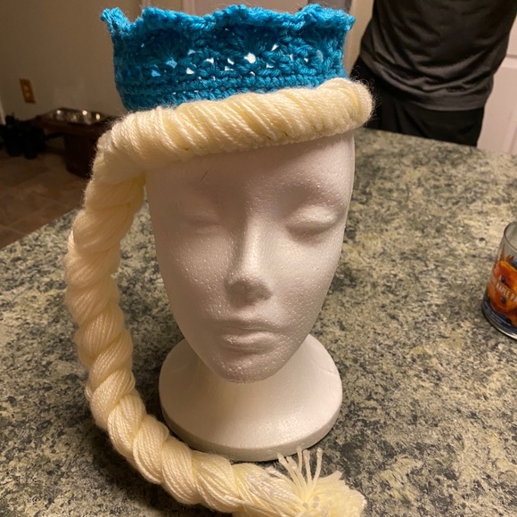 Elsa crown - Picture 1 of 2